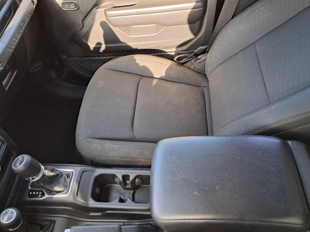 TJ 2020 Glove Box 4861593