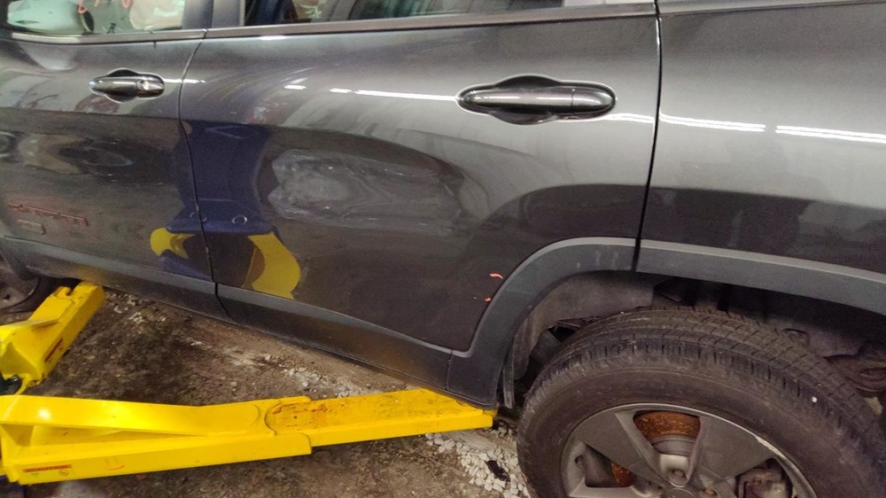 Steering Column Floor Shift Fits 14-18 CHEROKEE 1167525