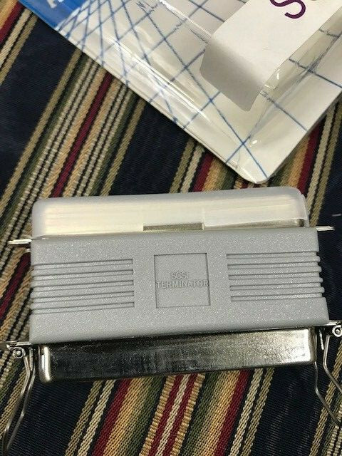 SCSI Terminator Centronics 50 Male / Centronics 50 Female