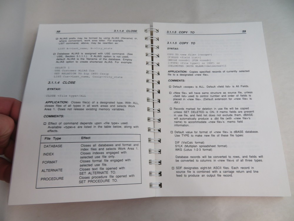 dBASE III PLUS by Ashton-Tate Programmers Field Guide Robert Boise