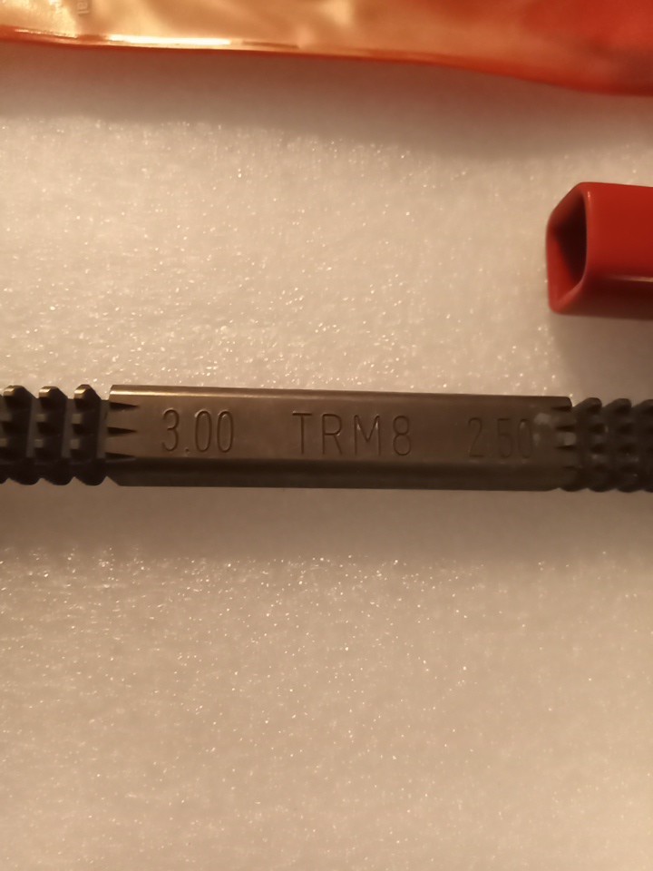 Mac Tool Rethreading File Metric Trm8