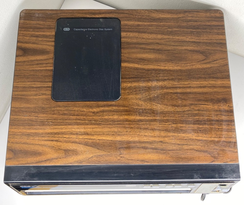 Vintage 1980’s RCA SelectaVision Model SFT 100 W CED VideoDisc Player UNTESTED