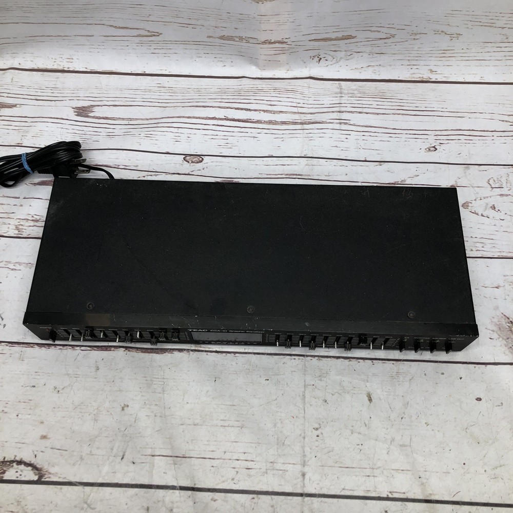 TEAC EQA-10 Stereo Graphic Equalizer Missing Some Knobs Power On UNTESTED READ!