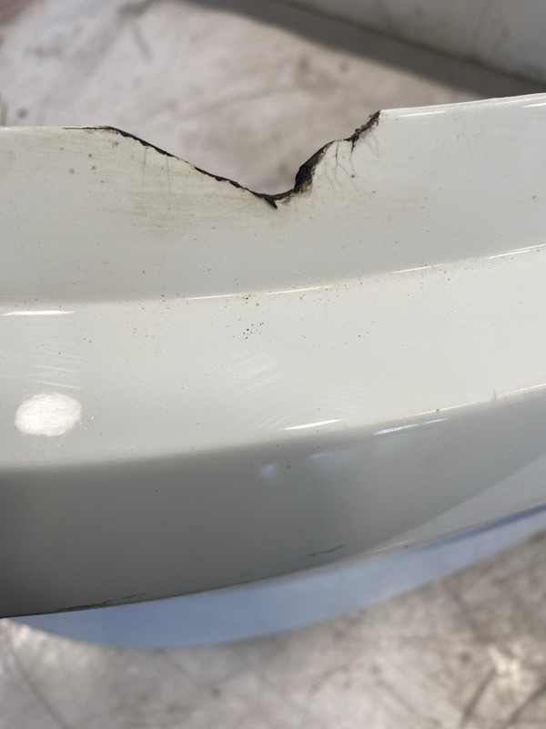 2013 Volvo VNL Gen 2 Bumper End Section (771-10686)
