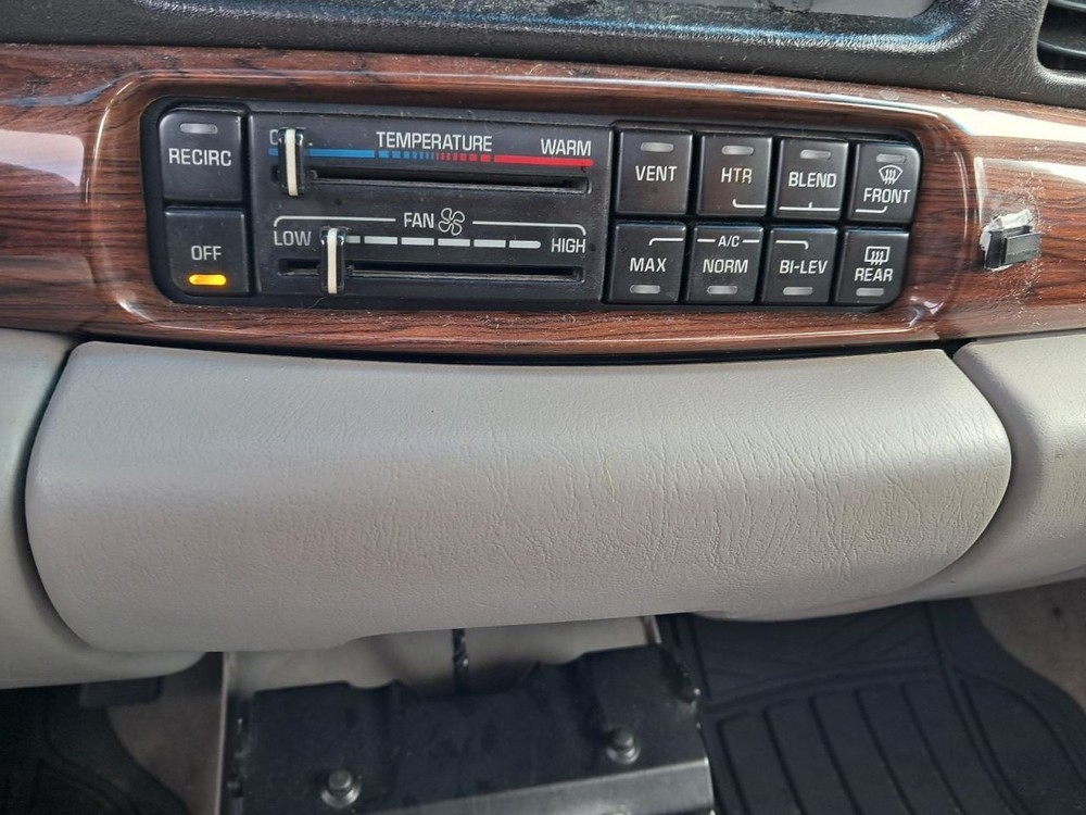 LESABRE 2005 Glove Box 4847933
