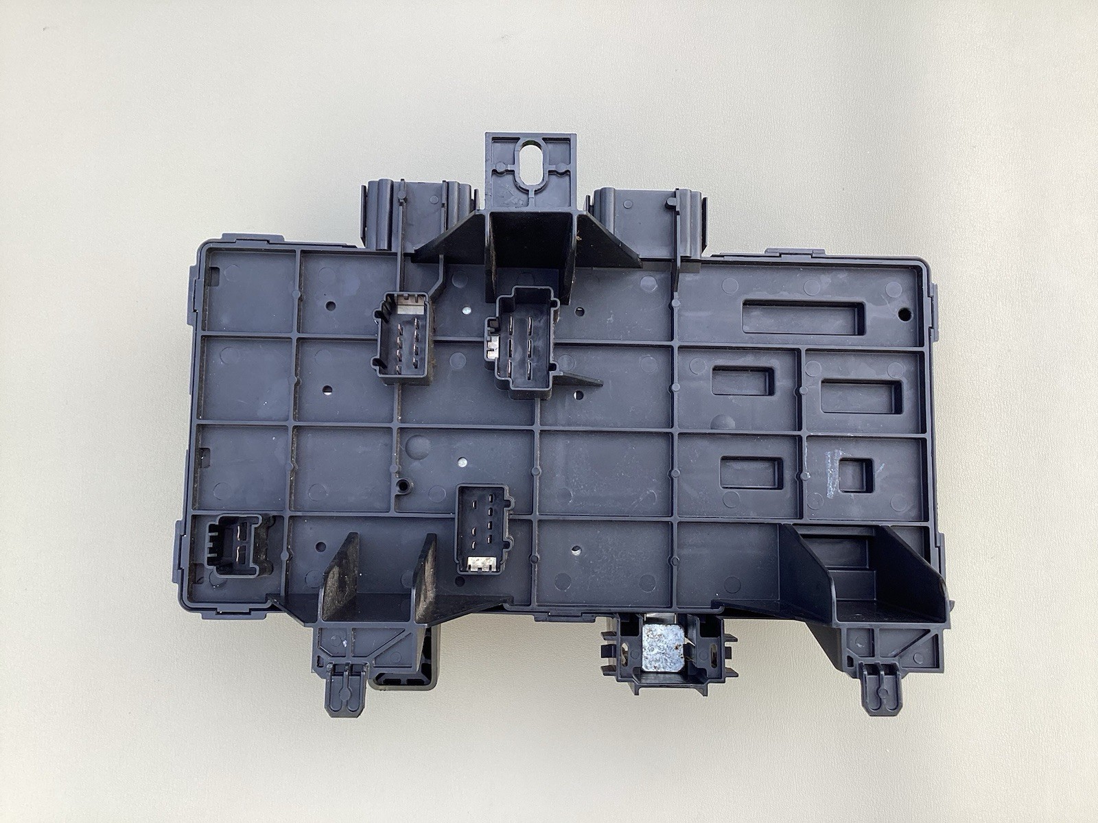 2004 Ford Expedition Navigator Interior Fuse Box 4L7T-14A067-AD *