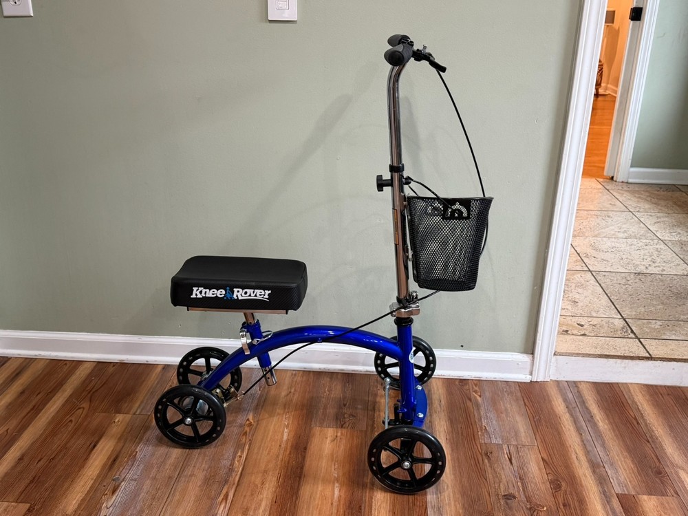 KneeRover Deluxe KneeCycle Steerable Knee Walker / Knee Scooter — Blue