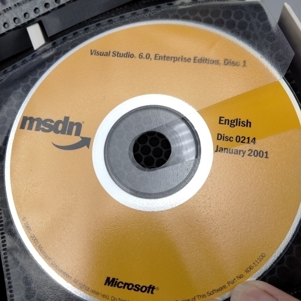 MSDN Subscription Software Library 2001 Including Codename Whistler