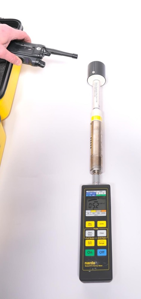 NARDA 8715 Electromagnetic Radiation Survey Meter w E8752D E8723D E8764D Probes