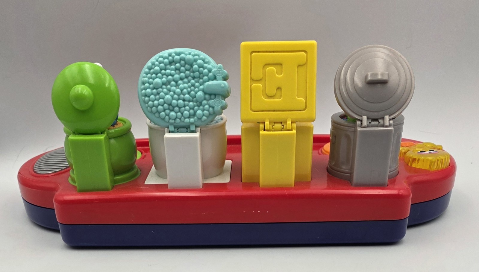 Vintage Fisher-Price Sesame Street Singing Pop-Up Pals Toy (Tested and Working)