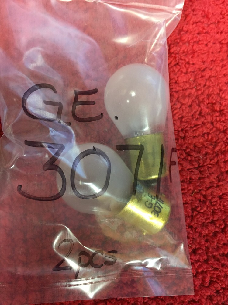 3071F BULB  2 PCS  NOS