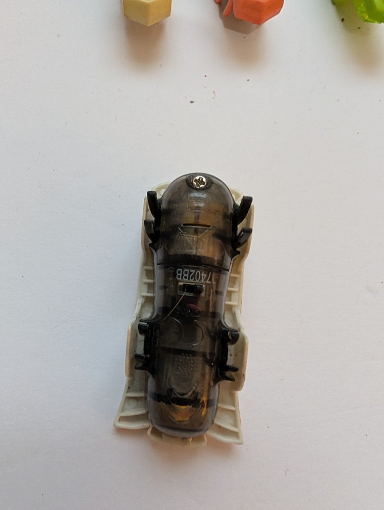 Lot of 8 HexBug Nano Bots Vibrating Bugs Micro Robots Needs Batteries READ