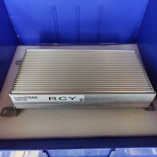 CHRYSLER PACIFICA 2005-2007 OEM AUDIO AMPLIFIER 04685876AK