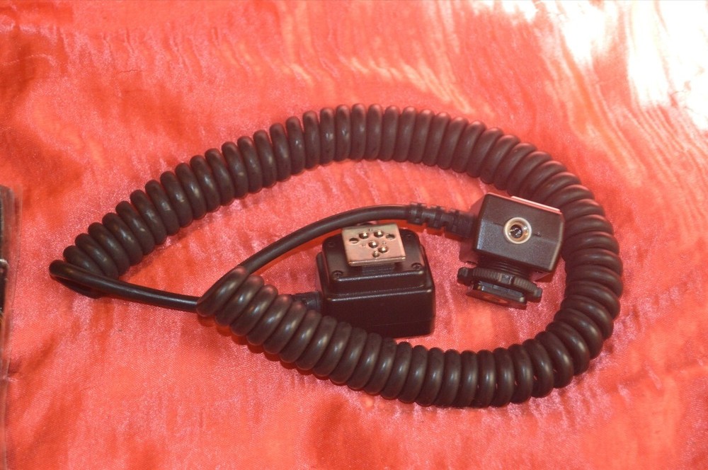Digital Camera DSLR Starter Kit Flash USB Jack Cord Adapters Cable Nikon Pkg LOT