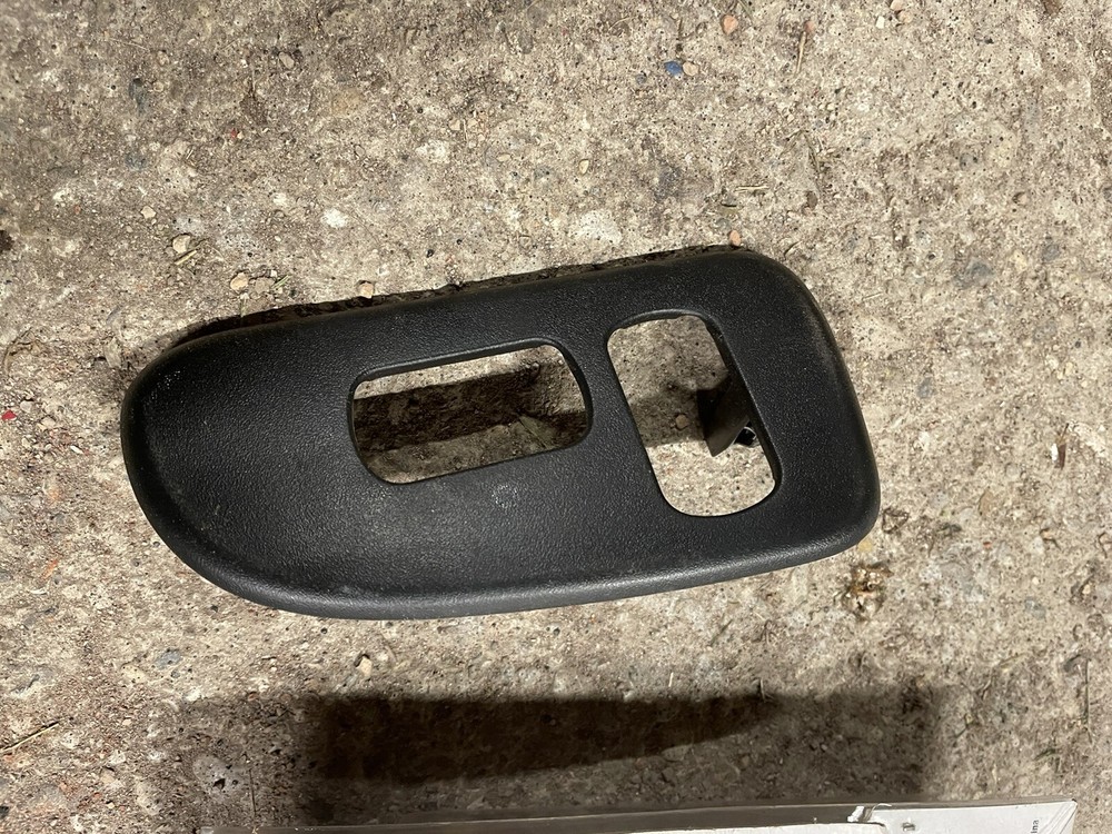 2006 & Up Peterbilt Passengrr Door Control Panel Trim