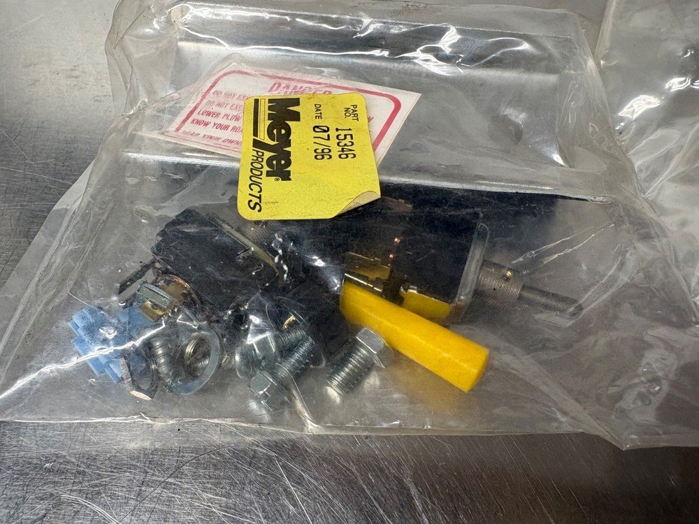NEW GENUINE MEYER 15346 Angle Controller Kit with Hardware