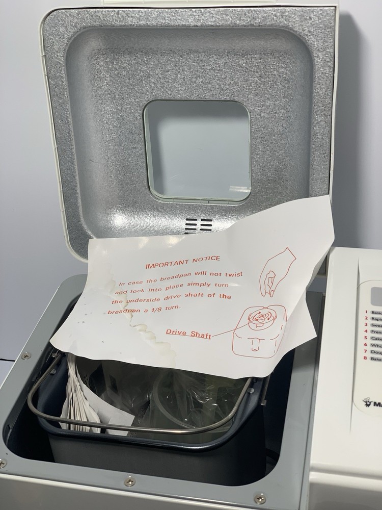 Magic Chef Bread Maker ES1850 Automatic 1.5 lb & Instruction Manual Free Ship