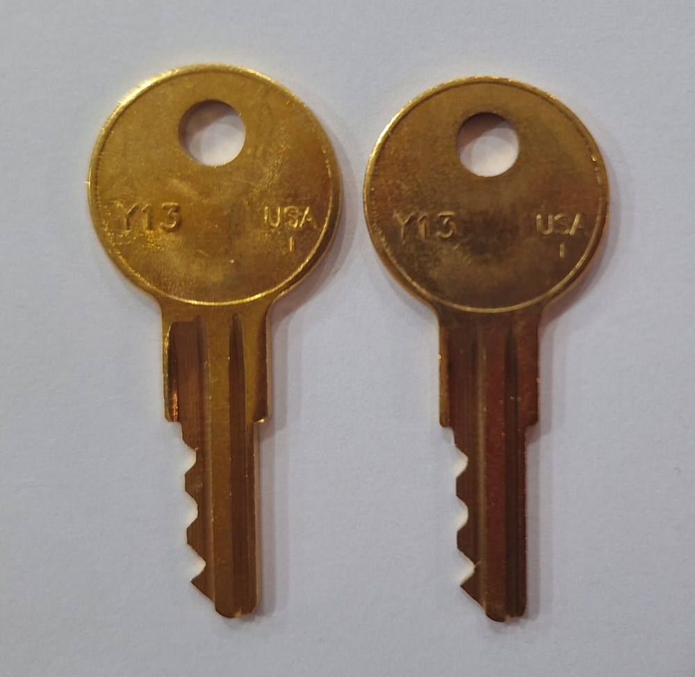 EM506 Two Replacement Keys Cut to Key Code EM506 Eberhard-Dutec-Husky, Tool Box.