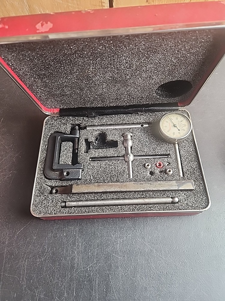 Starrett 196 Dial Indicator Set .001”