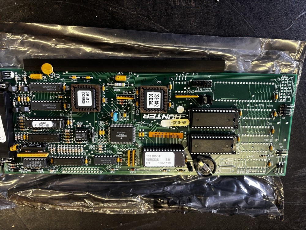 HUNTER ENGINEERING INTERFACE BOARD-NEW