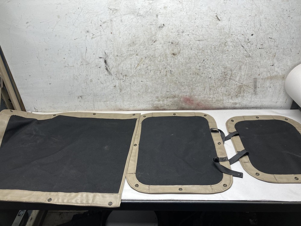 Peterbilt 579 TAN SLEEPER WINDOW Interior Curtain - Used