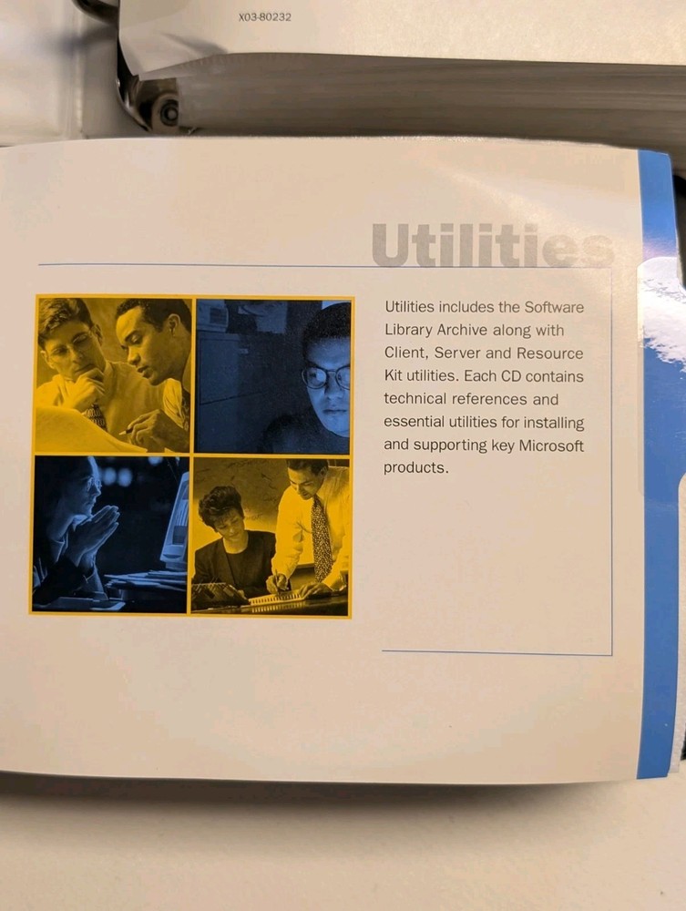 TWO (2) Microsoft TechNet Subscription Binders 64 discs 12/97 - 4/2000 PRISTINE