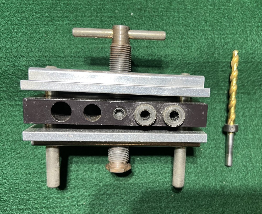 Dowl-It Model 2000 Self-Centering Dowel Drill Guide Doweling Jig + extras
