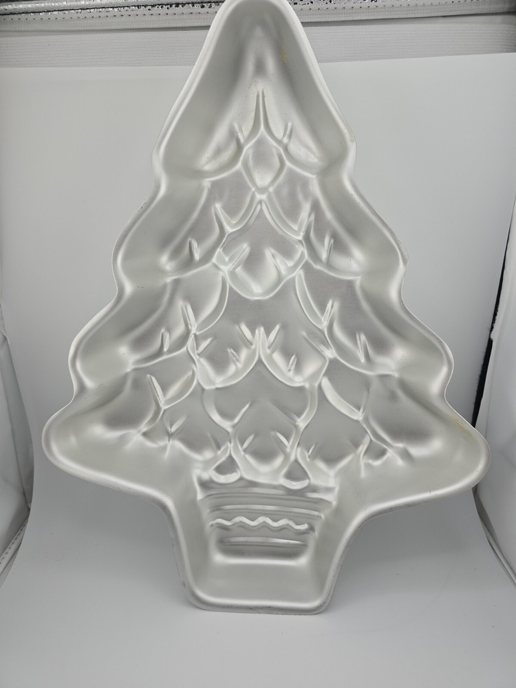 Vintage Wilton Baking Pans Set