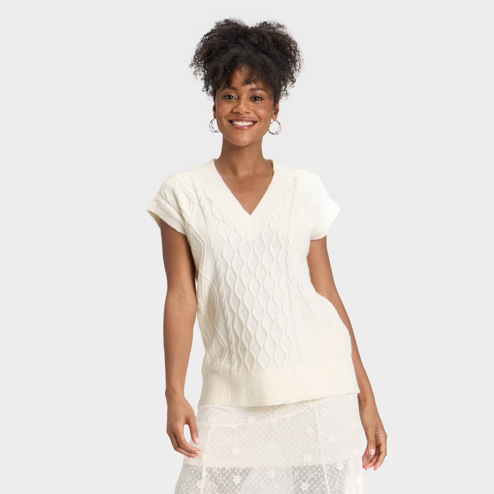 Women's Cable Sweater Vest - Universal Thread