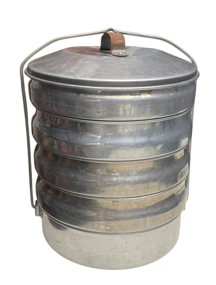 Vintage Regal Ware Stacking Aluminum Portable Pans 6 Pieces Stackable Cooking