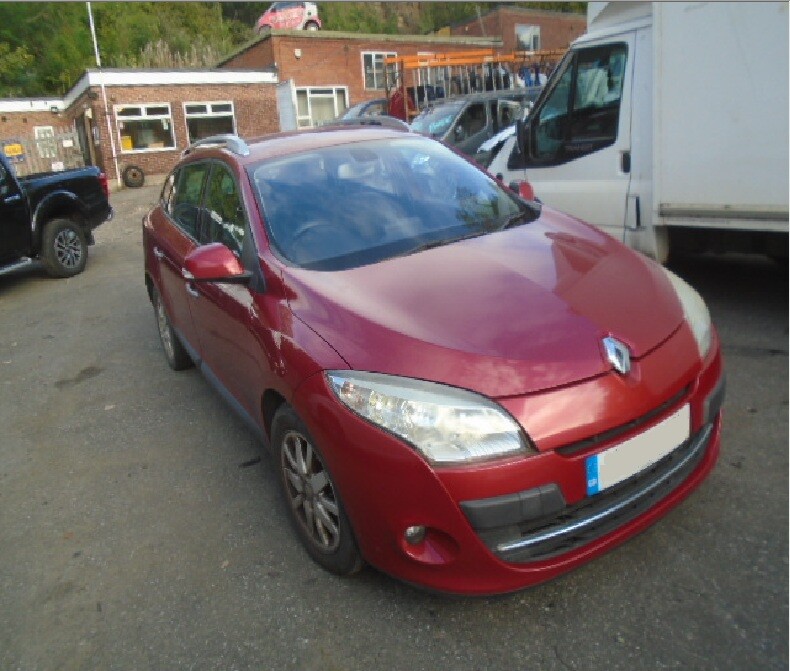 RENAULT MEGANE STEERING UJ 2009-2012