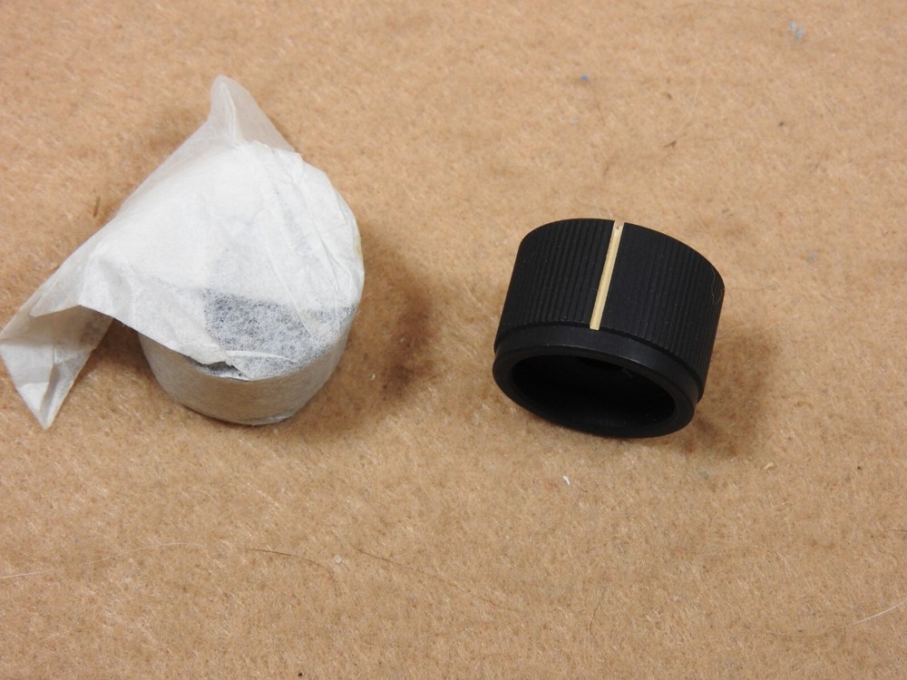 Nice Aluminum Control Knobs, Black, .952" Diam, Black, Pointer - New, Lot of 2