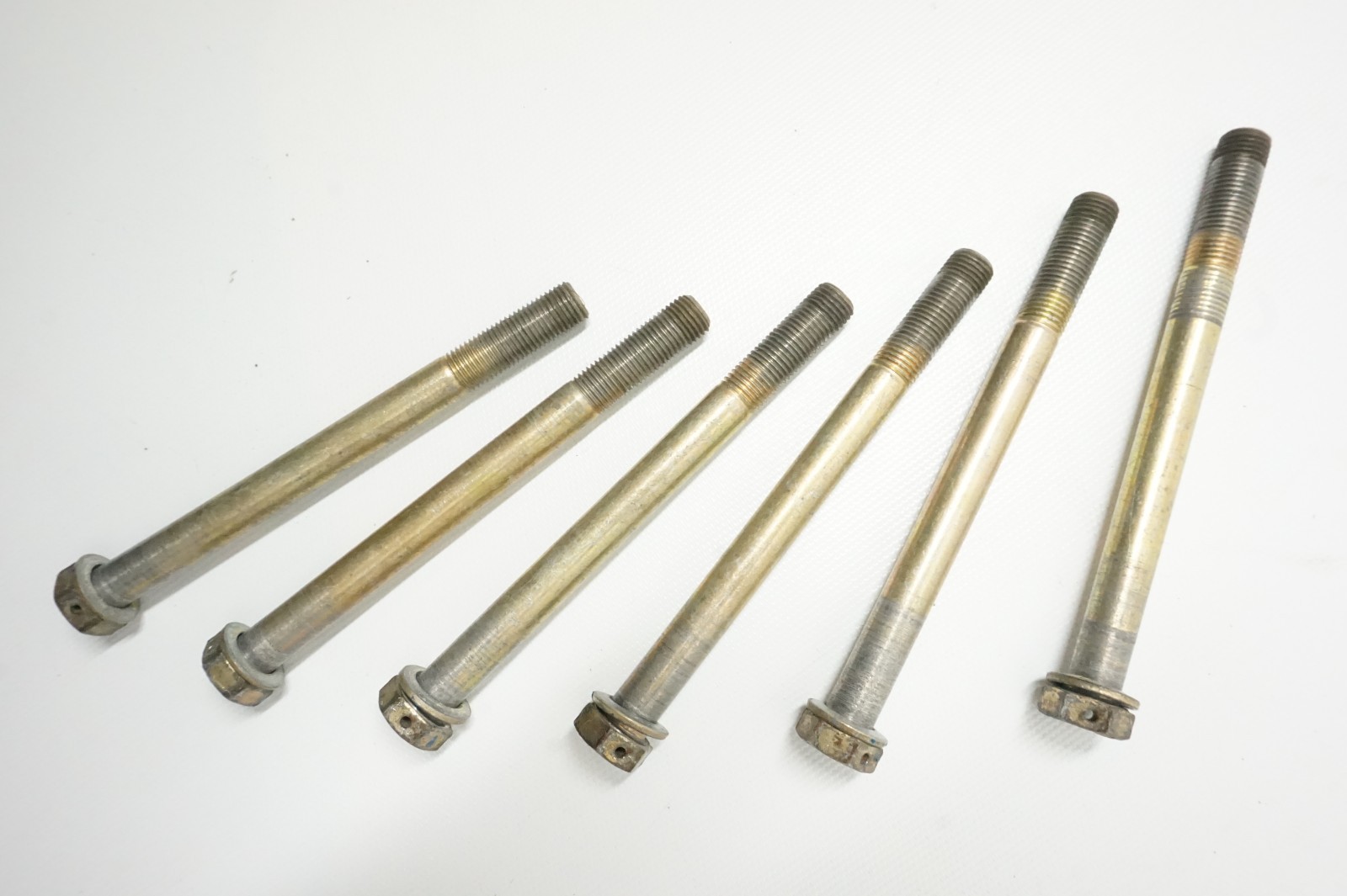 Piper Cherokee PA-28-140 Propeller Bolt & Washer Set (6).