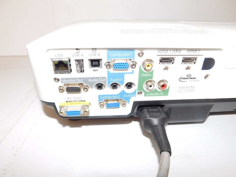 ^^ EPSON LCD PROJECTOR MODEL H620A (PLM112)