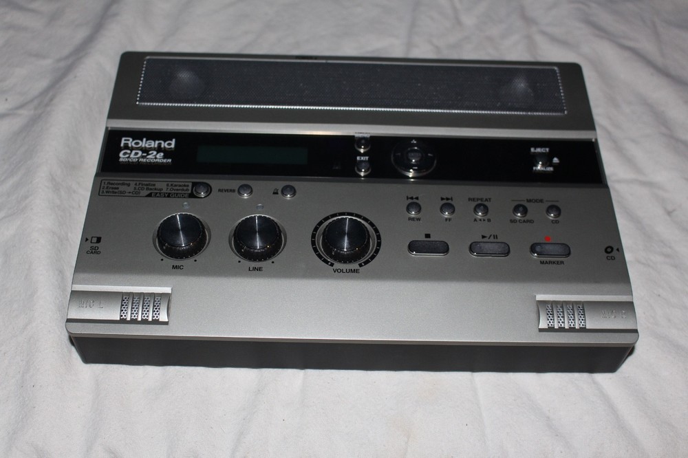 Roland CD-2e SD/CD Portable Recorder - No power adapter