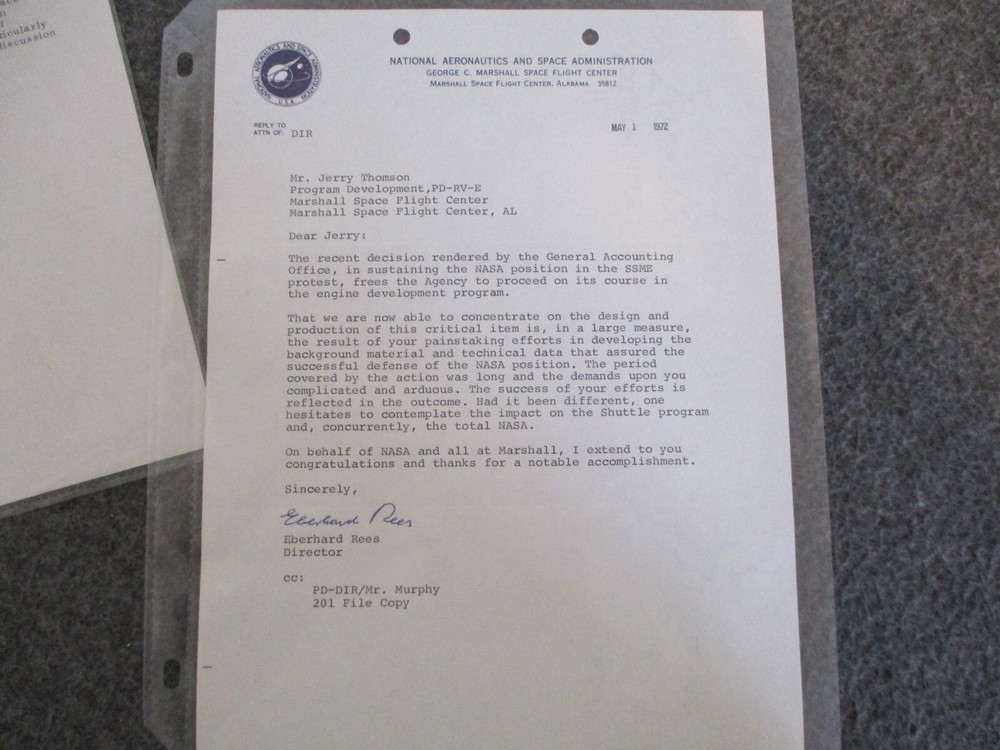 EARLY NASA SPACE SHUTTLE DEVELOPMENT REPORTS/PHOTOS/PRESENTATIONS RS25 DESIGNER