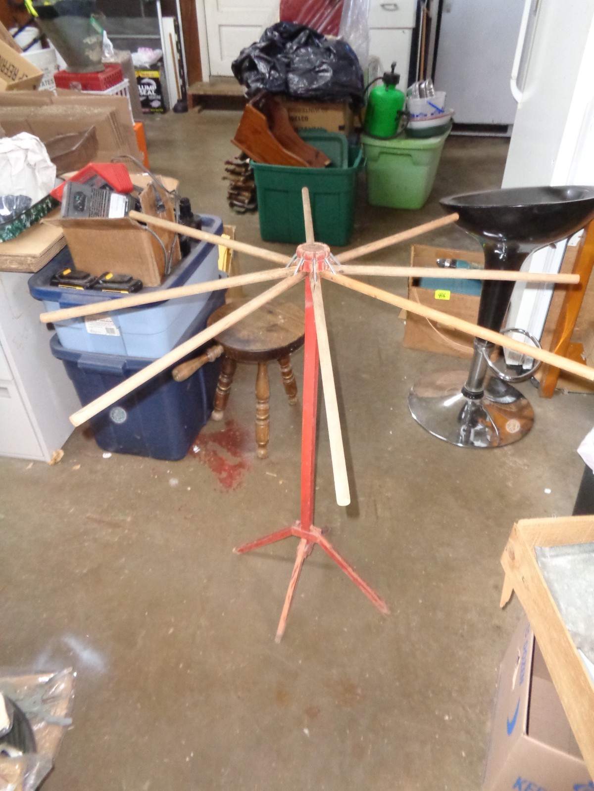 Antique Freestanding Collapsible Wood Clothes Laundry Drying Rack, 36" Diameter