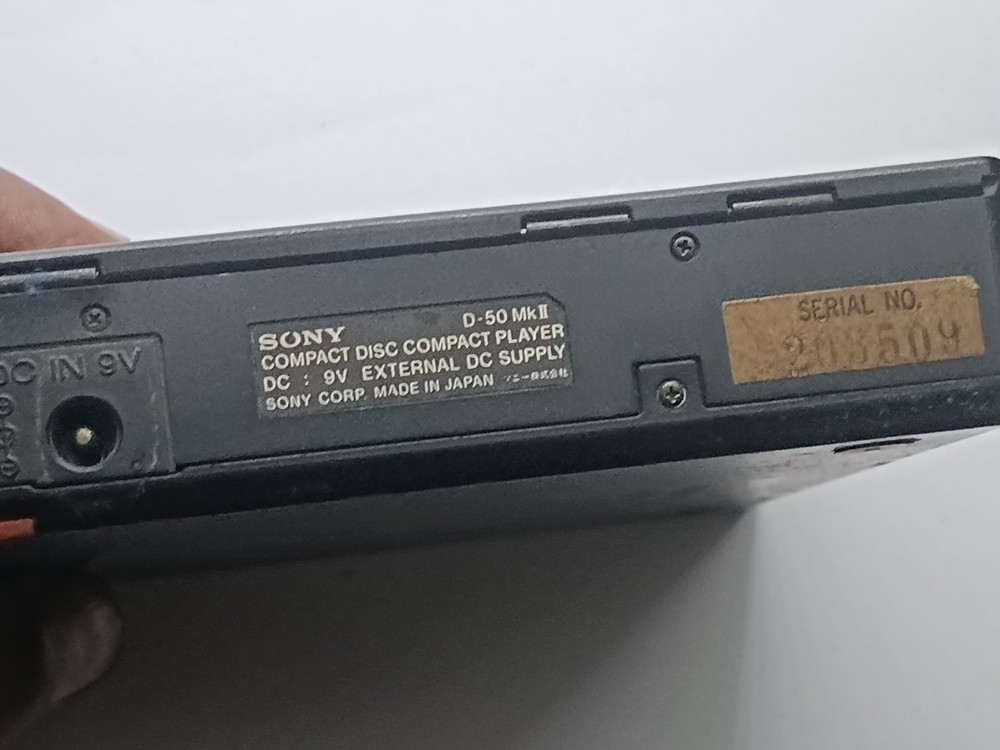 Sony D 50 MK II CD Player Not tested / with case Untested