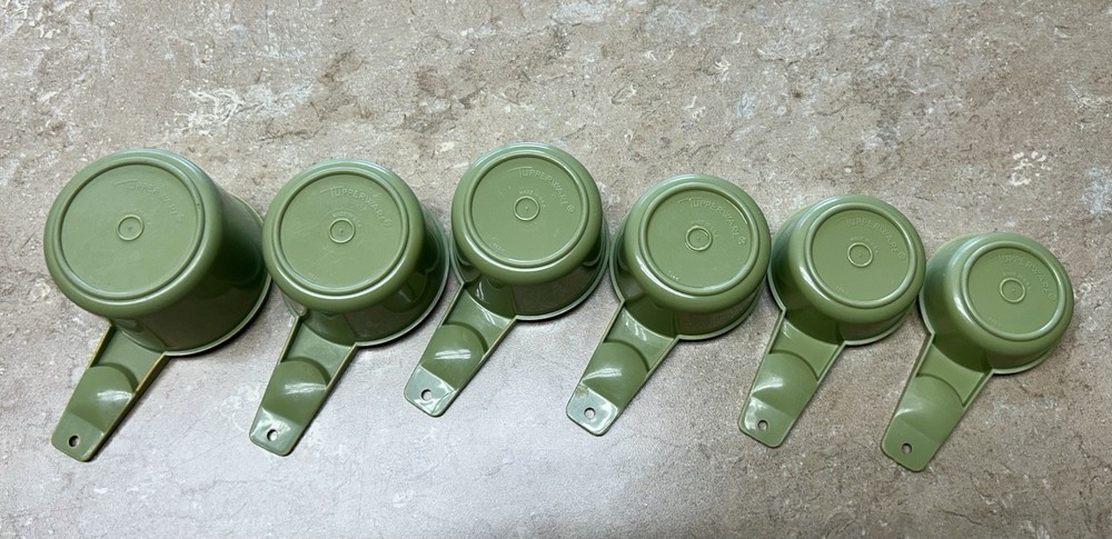 6 Vintage Tupperware Nesting Stacking Measuring Cups Set Avacado Green - READ