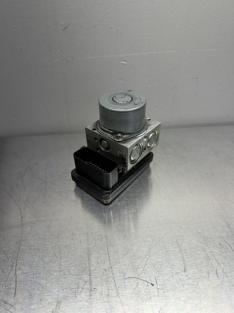 18-24 Ducati Panigale V4S ABS Pump & Control Module Rear