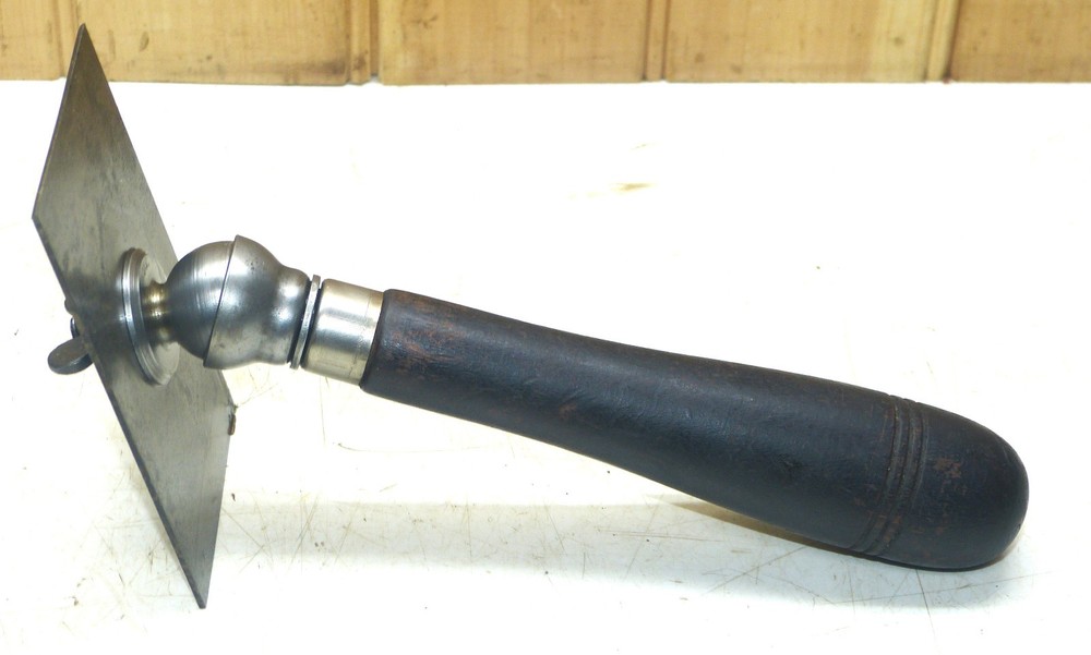 Nice Vintage Starrett Adjustable Angle Cabinet Scraper INV18408