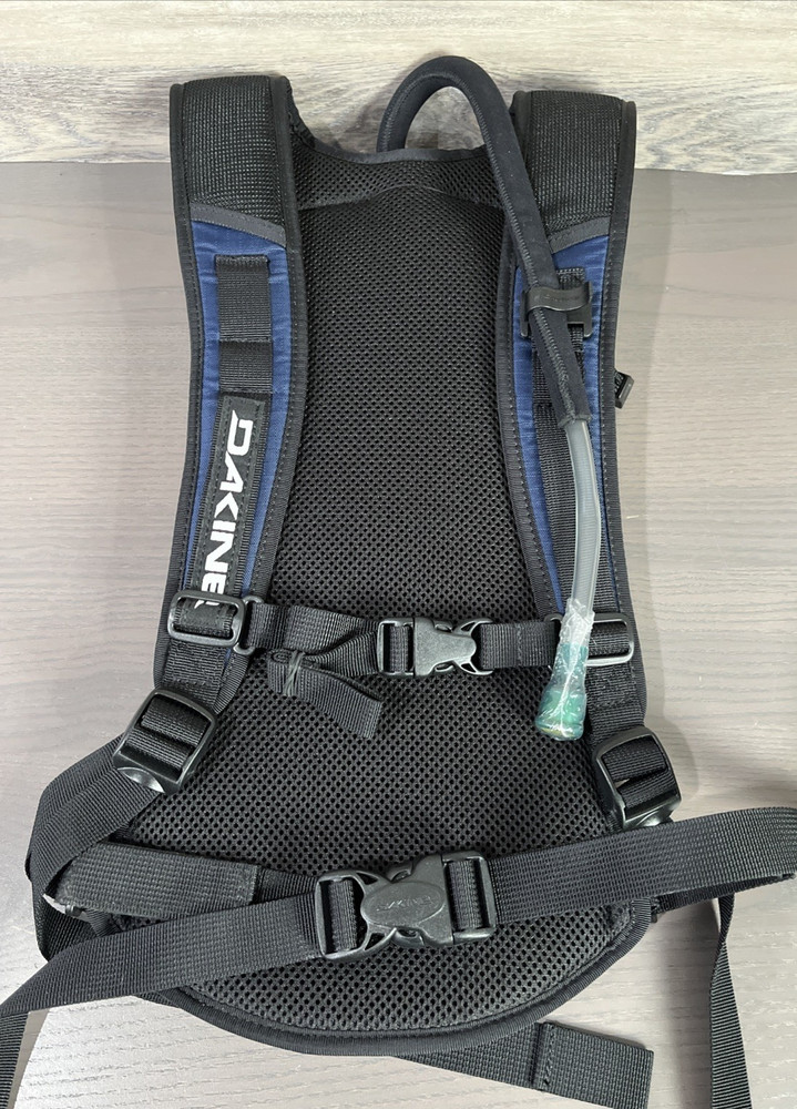 Dakine Glacier Hydration Pack Back Pack Blue Gray NWOT