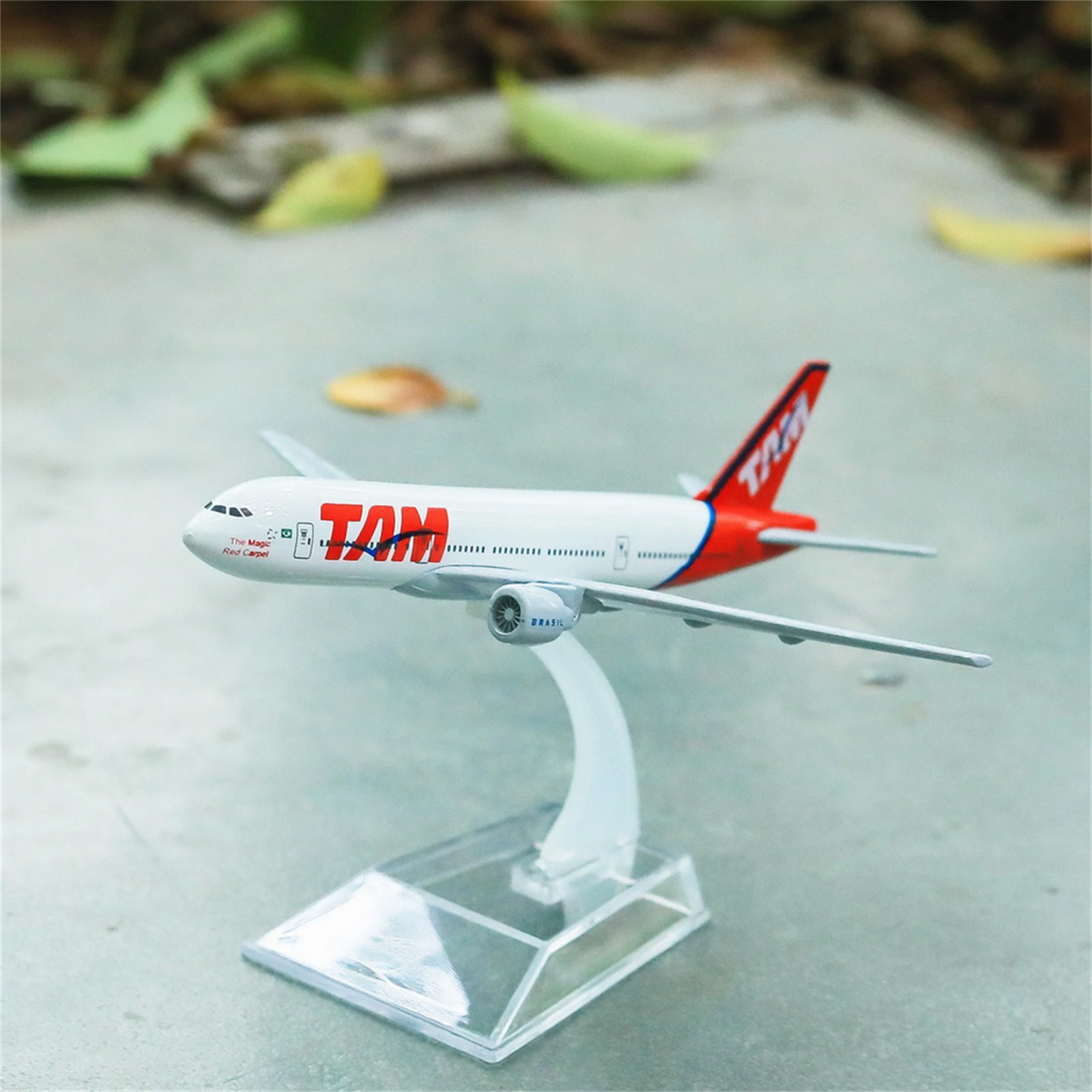 1:400 Scale 16cm Brazil TAM 777 Airplane Model Alloy Aircraft Plane Collection