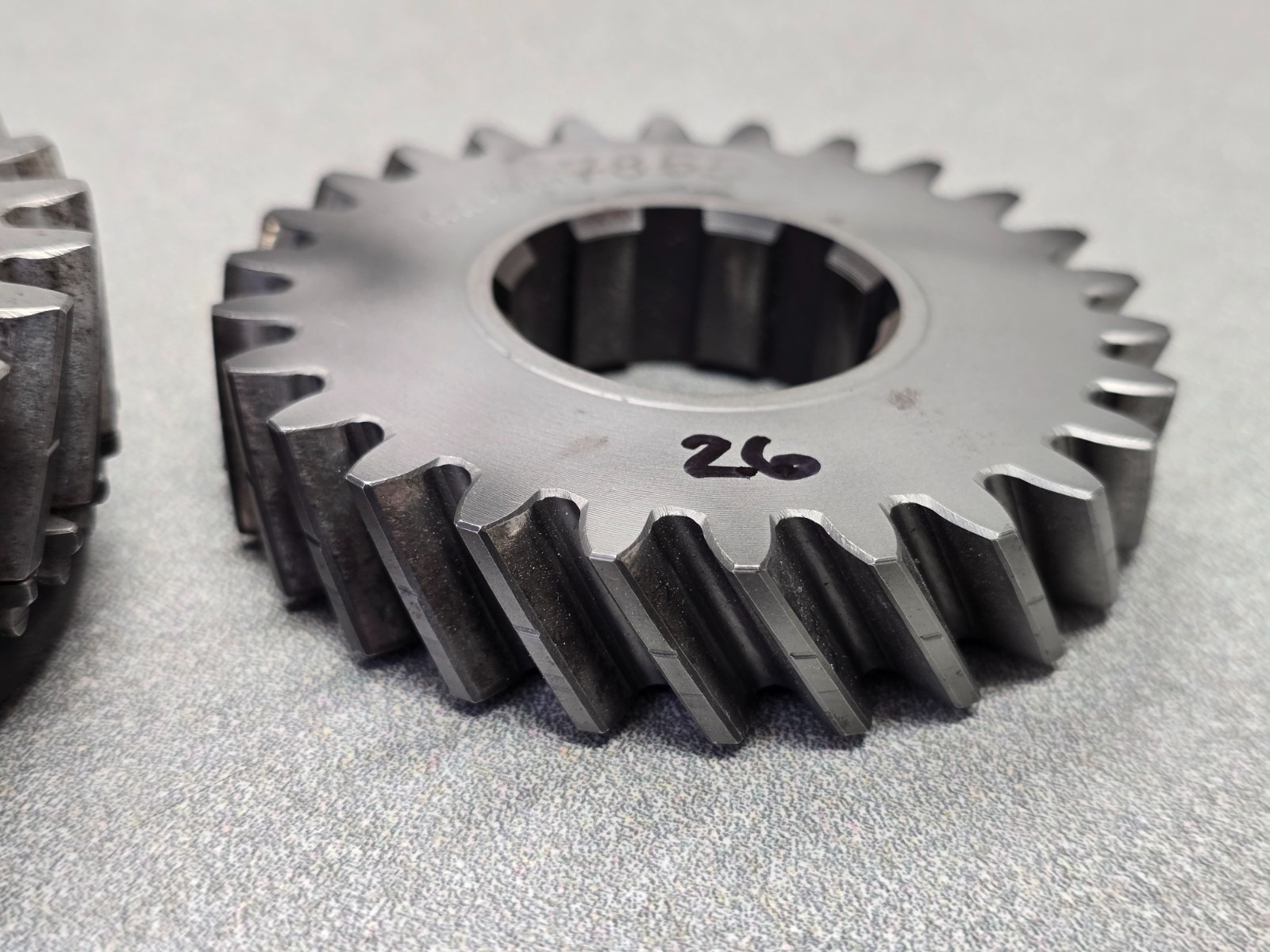 VERY NICE ORIGINAL PORSCHE 911 915 TRANSMISSION QQ 26:26 GEARSET #7855 NLA 74-86