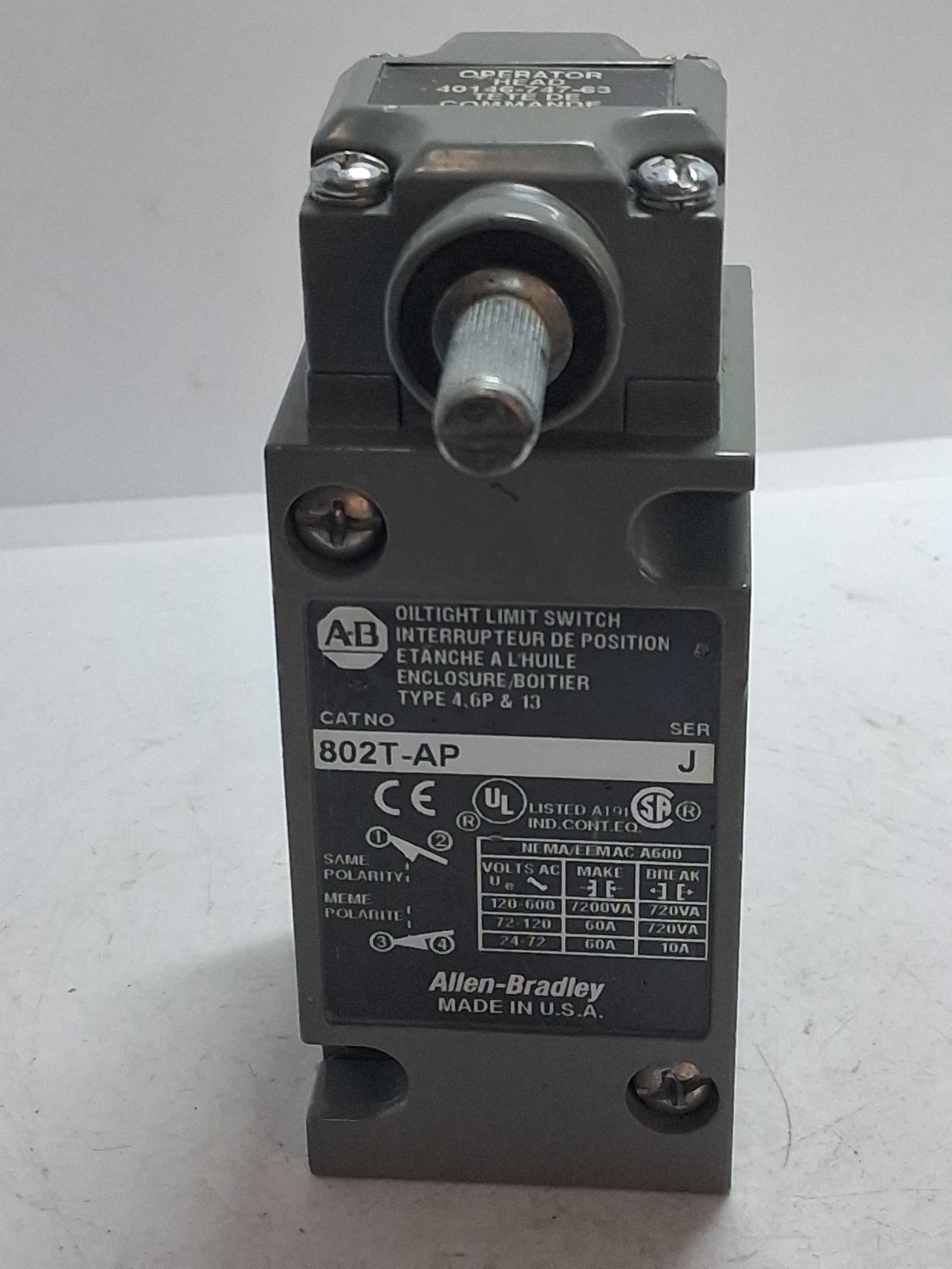 ALLEN BRADLEY 802T-AP LIMIT SWITCH OILTIGHT 600V 10A TYPE 4 & 13 SERIES J