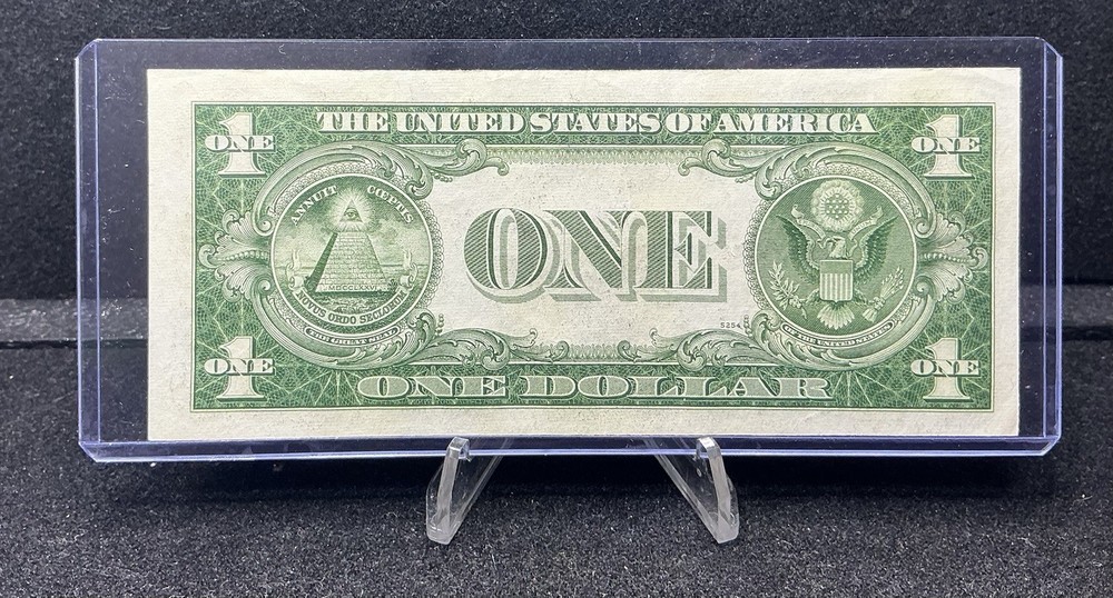 1935-D $1 Silver Certificate UNC Z158