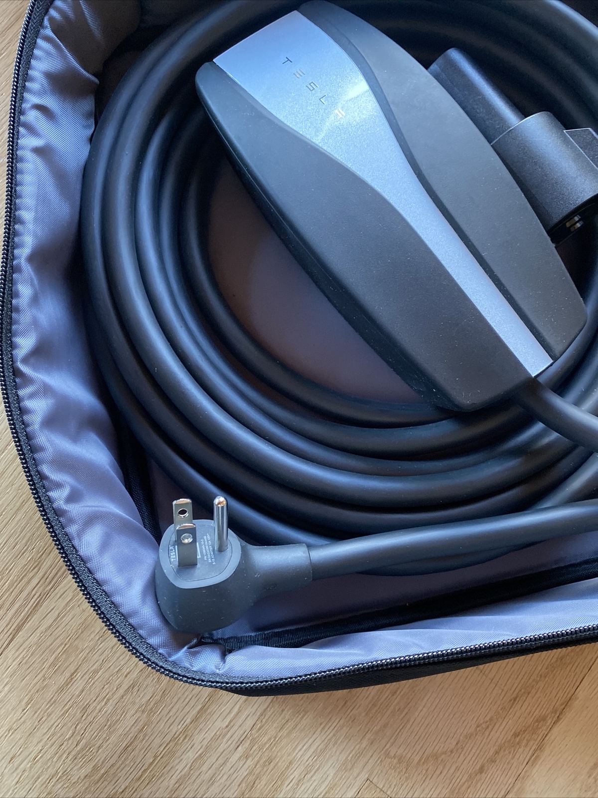 2020 - 2023 Tesla model Y 3 charger Gen 2 Mobile Connector charging cable bundle