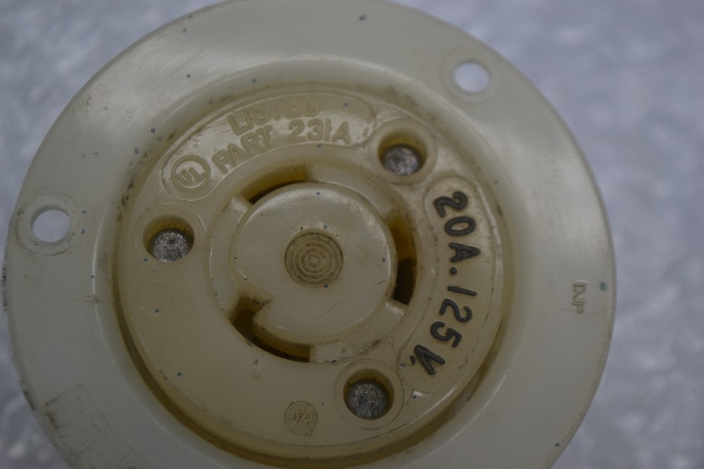 HUBBELL HBL231A RECEPTACLE UNMP
