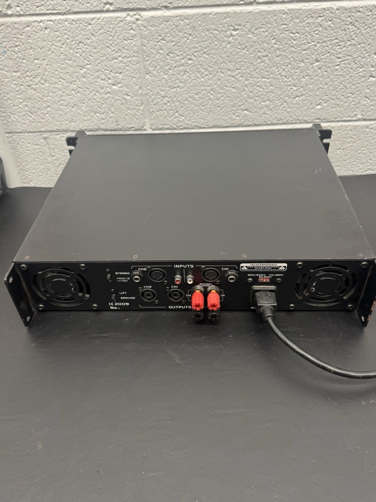 DFX 4000 Professional Stereo Power Amplifier