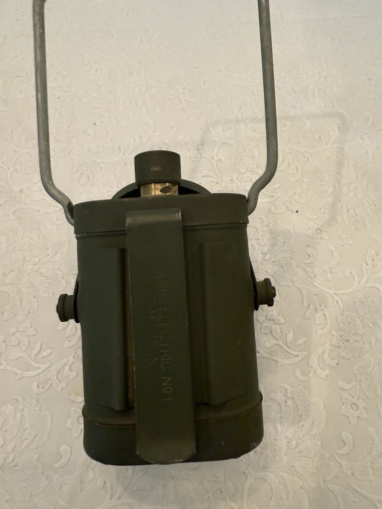 WWII BRITISH FLASHLIGHT TORCH LIGHT New In Original Box